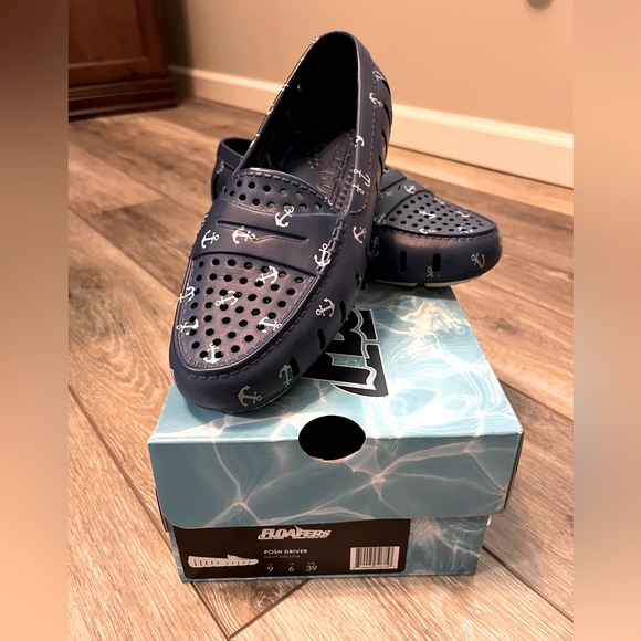 Floafers Posh Driver loafers in the Navy Anchor pattern - Picture 1 of 9